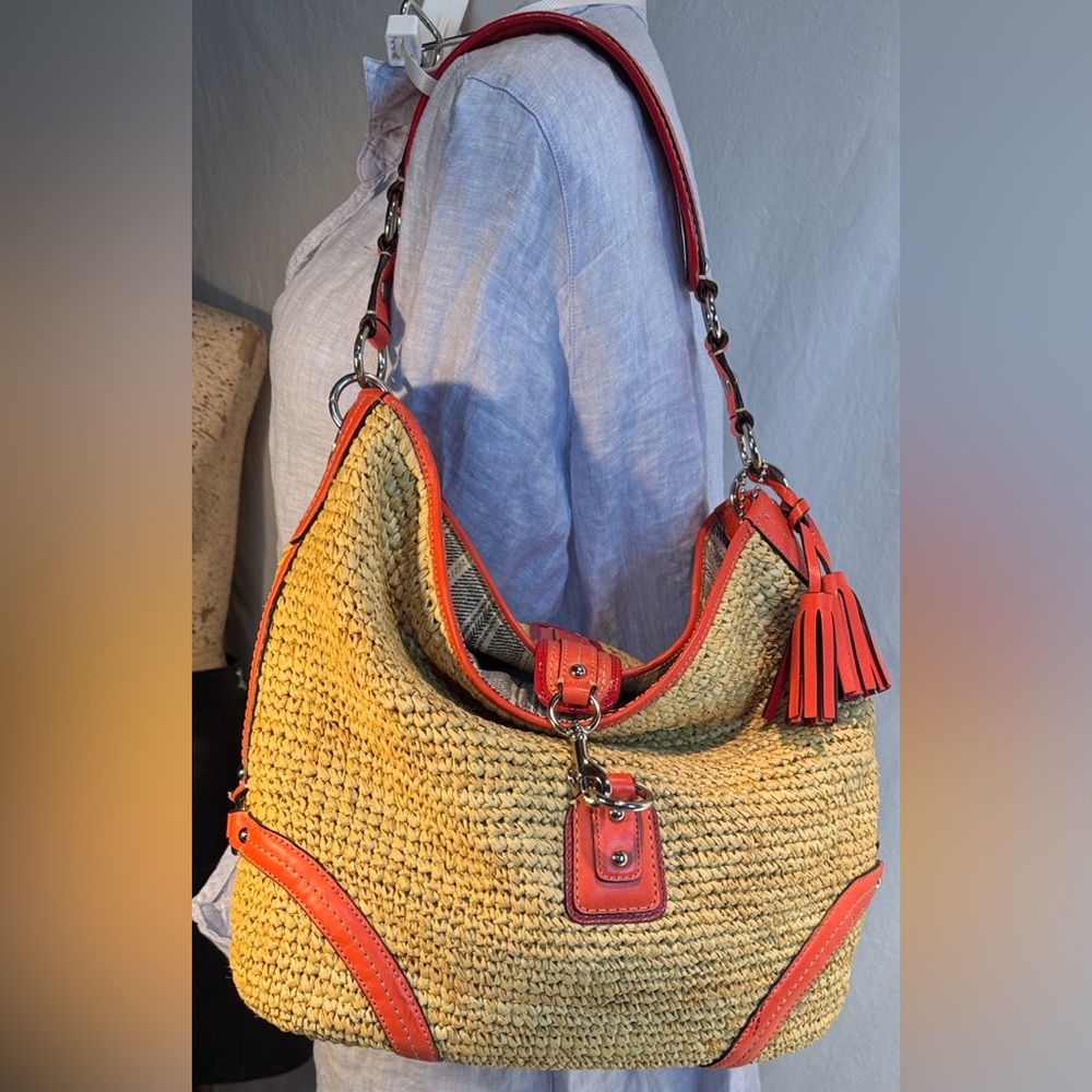 Vintage Coach Large Raffia Hobo Straw/Leather Bag with Coral Trim - Picture 2 of 16